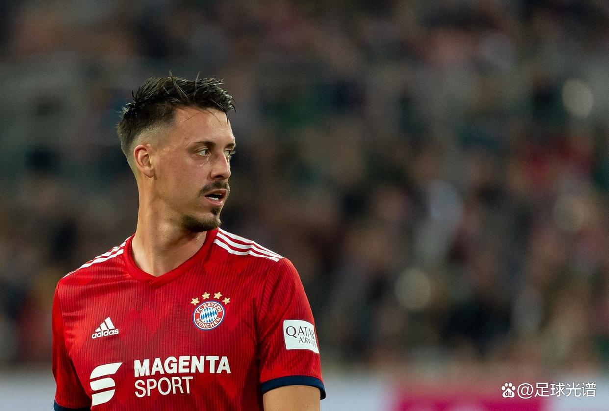 转会期德甲传出新动向,埃因霍温更衣室发声,管理层表态——悬念犹存,年轻球员得到机会的简单介绍 转会期德甲传出新动向,埃因霍温更衣室发声,管理层表态——悬念犹存,年轻球员得到机会的简单介绍